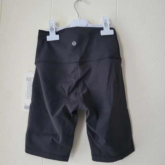 Lululemon Women's Wunder Under Shorts - Picture 2 of 3